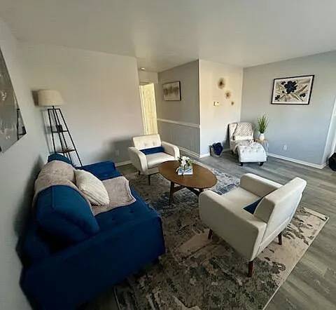 Port Washington Charming 2br 15ba - Room for Rent