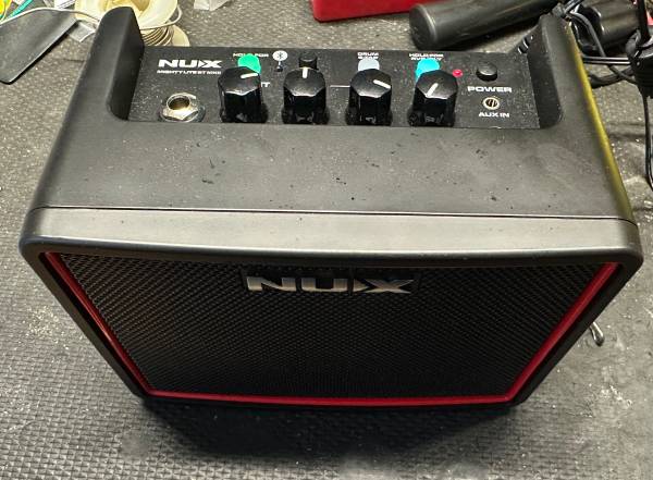 NUX Mighty Lite BT MKII 3W Portable Desktop Guitar Combo Amp Black 1