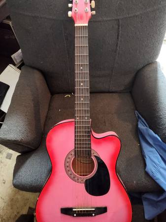 Acoustic guitar good condition 1