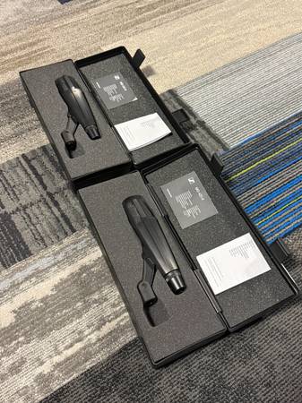 421 Mics  Very New 1