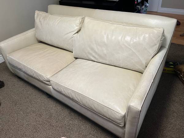 2 sofas 1