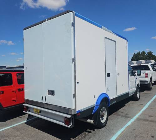 2023 Ford E-350 - SRW - Photo 6
