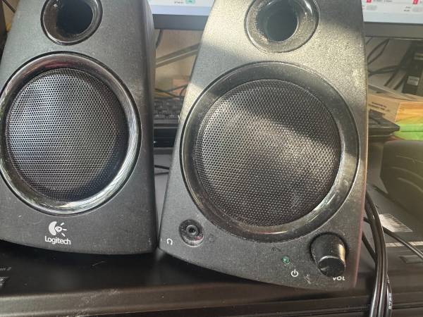 Logitech Computer Speaker Z130 1