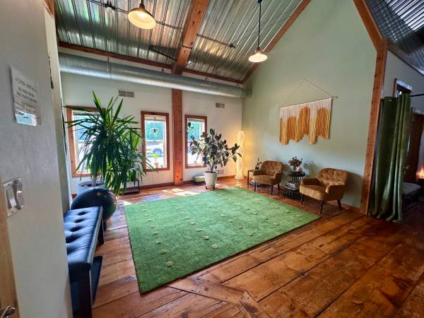 Remarkable Professional Office Space For Rent 1