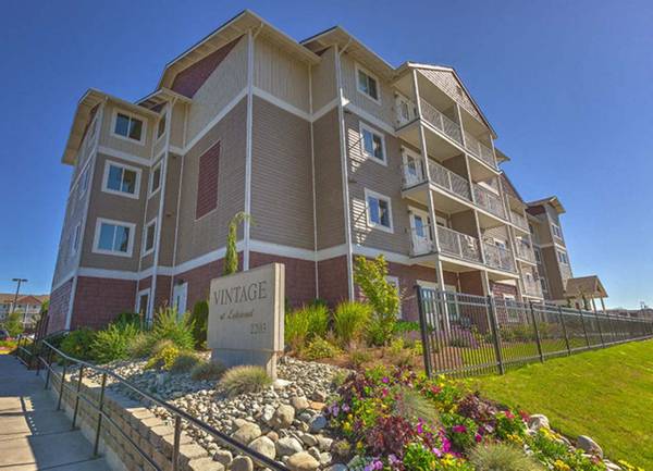 $1,783 / 2br - Microondas empotrado, jardín comunitario, cable/satélite (2203 172nd Street NE, Marysville, WA)63814660662657120