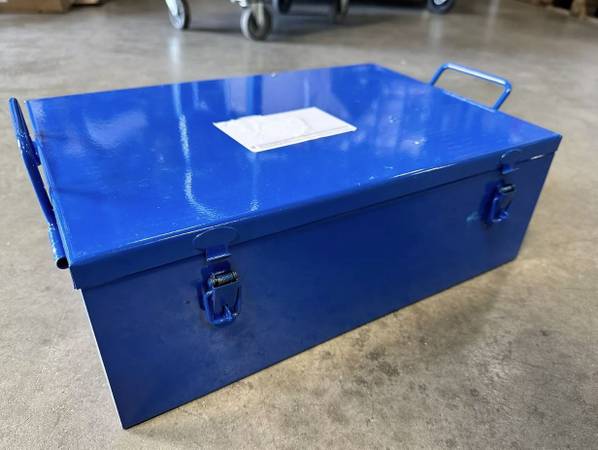 Metal Tool Storage Carrying Case Box 15-3/8” X 10-1/2” 1