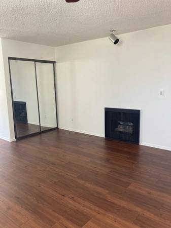 $1,750 VERY Spacious Single Apt Prime Studio City (Studio City)63840115004801122
