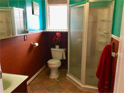 $2,300 / 3br - Kole St unit A, Hilo town, Incluye servicios (Hilo)63686672912387122