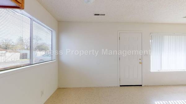 $800 / 1br - 625ft2 - 617-627 W Santa Fe Ave 1 Bed, 1 Bath (Merced)64021482897666123