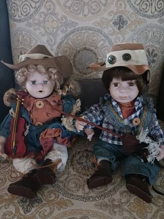 2 Farm Country Dolls 1