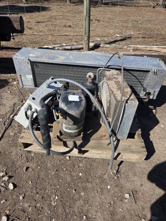 Walk in cooler ac unit 1