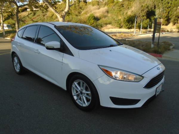 2017 FORD FOCUS SE 1