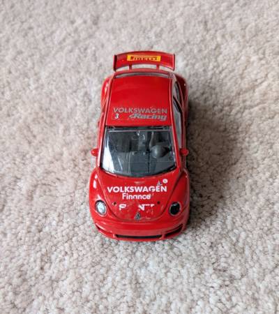 Bburago (Burago) Diecast Model of a Volkswagen New Beetle Cup Racing Car 1