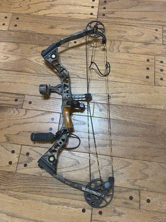 Mathews Outback Compound Bow 1
