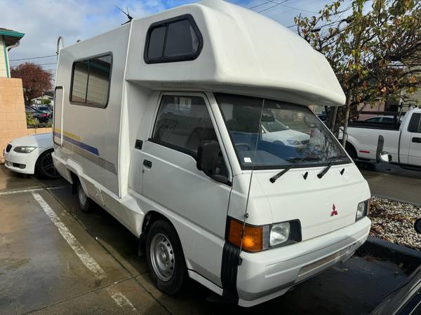 1995 Mitsubishi Delica Camper/RV Diesel 1