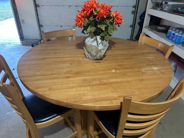 Solid wood table and chairs 1
