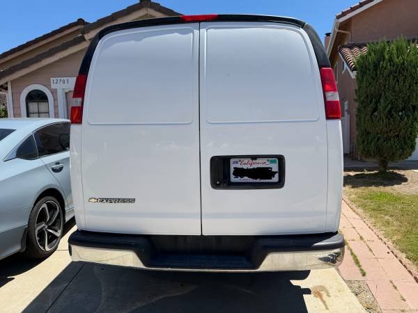 2021 Chevrolet express 2500 - Photo 6