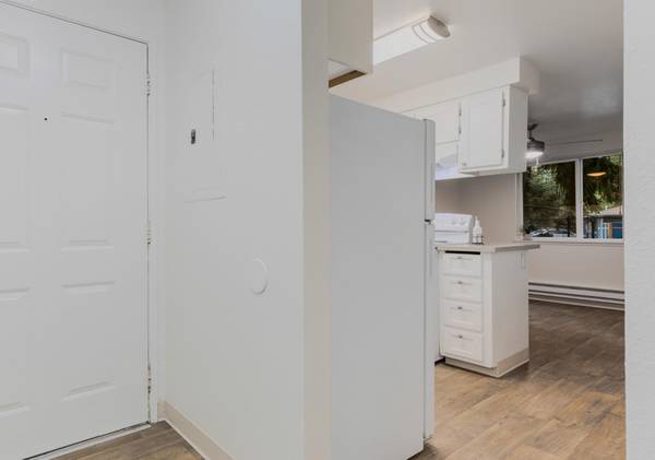 $1,450 / 2br - En Rockwood cerca de Gresham y Portland + Dos dormitorios con fácil transporte (Área de Rockwood)63914853485955121