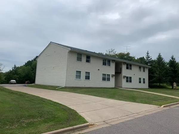 $750 / 2br - 2 dormitorios, Granton WI. ¡Disponible AHORA! ¡Descuento en el primer mes! (Granton)63845961922307120