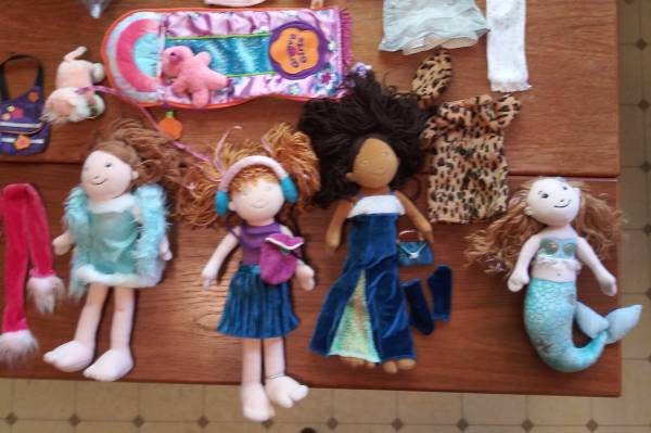 Groovy Girl Collection w/extras $30 1