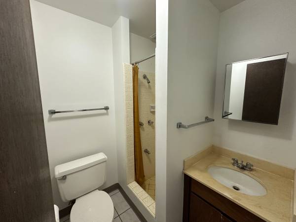 $1,125 1055 ALA NAPUNANI - ESTUDIO EN SALT LAKE (salt lake)63686672123907123