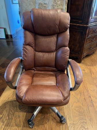 Leather Desk Chair 1