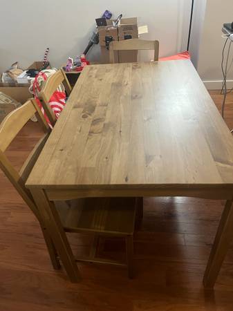IKEA Table and 4 chairs 1