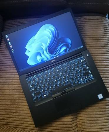 Dell TouchScreen Core i7 16GB 256GB SSD 1080P LCD Win 11 Pro 64 1