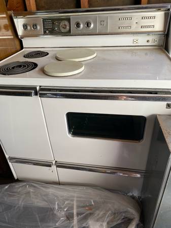 Reduced General Electric ge vintage stove 1