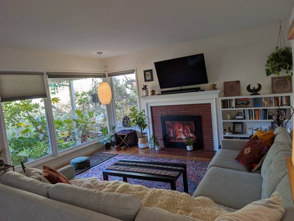 $2,500 / 2br - Sublet Oakland hills October (oakland hills / mills)63824662047361120