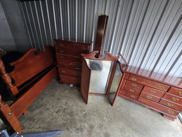 ☆☆☆ Queen Cherry Bedroom Set + Adjustable Bed Base – Complete Package 1