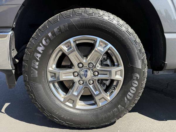 2023 Ford F150 Lariat 4X4 - Photo 9