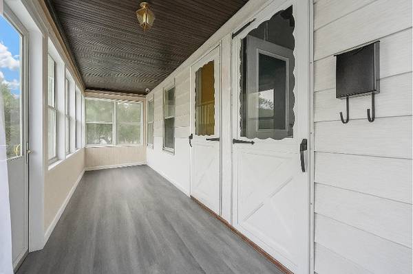 1 2Beds- 2nd Floor Apartment 1