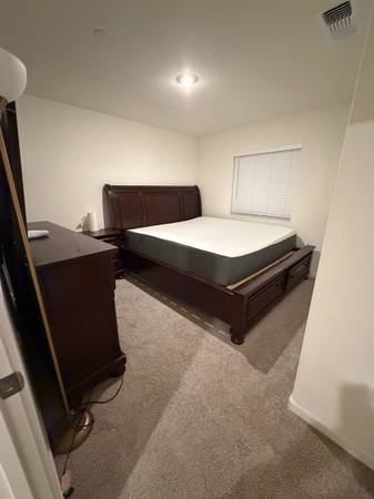Room for rent 1