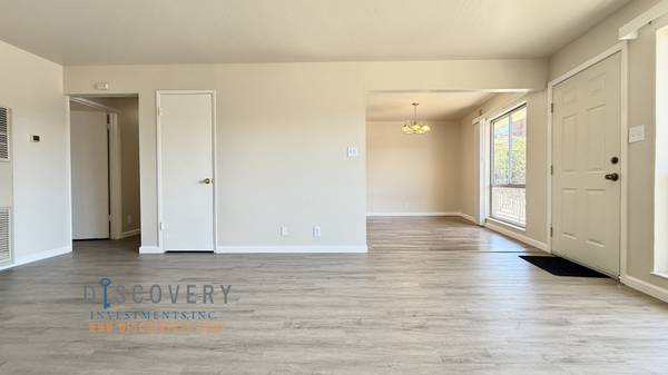 $2,450 / 2br - Spacious Grand Lake Apartment (oakland lake merritt / grand)63785452613251123