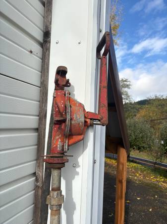 Barrel Pump 1