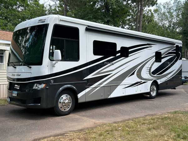 2023 Newmar BayStar 3629 1
