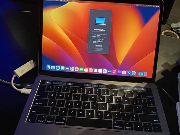 (#32) MACBOOK PRO A1706 3.1 DUALi5 16GB 500GB 1