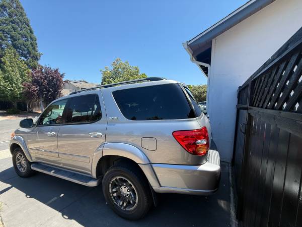 2003 Toyota Sequoia Limited 4x4 - $9,900 (Concord)63478331843587124