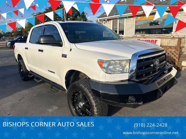 2012 Toyota Tundra Grade 4x4 4dr CrewMax Cab Pickup SB (5.7L V8 FFV) FREE CARFAX 1