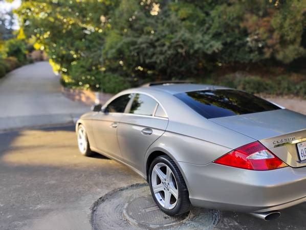 2006 Mercedes CLS 500 super clean - $4,300 (hayward / castro valley)63469888705665122