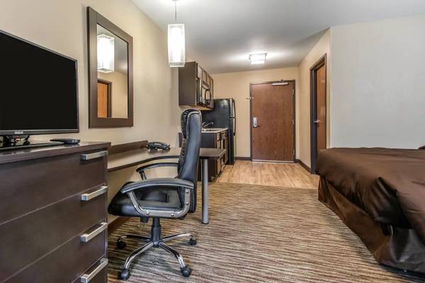 $1,299 / 1br - Tour Today, Settle In Right Away - No Lease, No Deposit Required! (975 Sheffield St, Washington, PA)64013370170242123