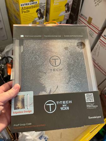 T-Tech By Tumi iPad Snap Case W/ Edgless Design 00992-3 New!!! 1