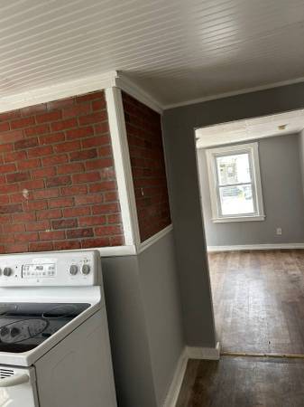 - 2 bedroom 1