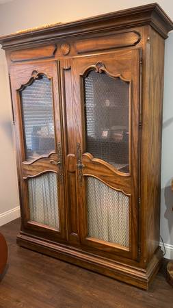 Antique Wood Cabinet with Lighting 1