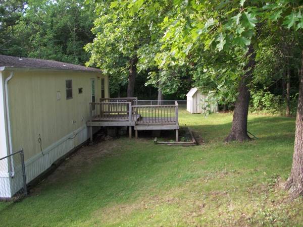 $1,000 / 2br - 1056ft2 - House Bordering Little Dixie Lake (Millersburg)63845293046913124