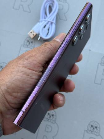 Samsung galaxy S22 Ultra 256g Unlocked READ DESCRIPTION - $200 (San Leandro)63439742178179123