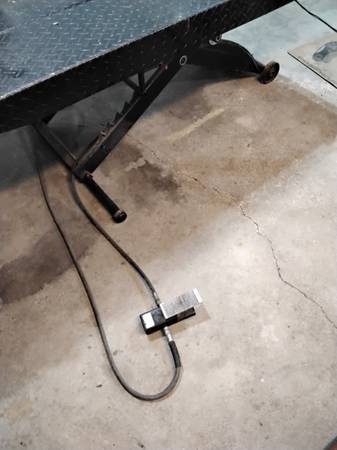Motorcycle Lift 1