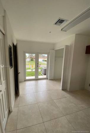 $1,000 / 2br - 1500ft2 - MARQUIS DOS DORMITORIOS EN EL CENTRO (MARQUIS)64049281220739122