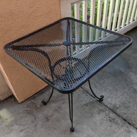 Wrought Iron Patio Table Square 28"x28"x29" 1